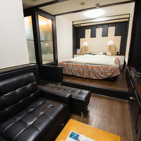 Hotel Candy Hall (Adults Only) أوساكا المظهر الخارجي الصورة