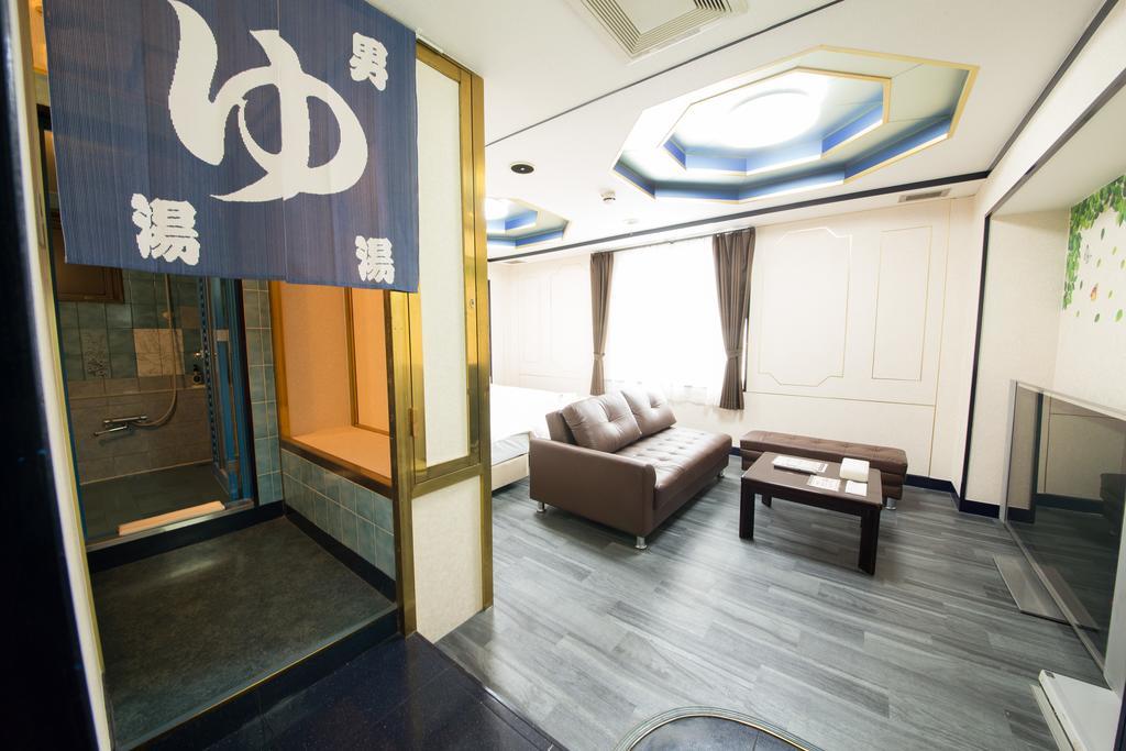 Hotel Candy Hall (Adults Only) أوساكا المظهر الخارجي الصورة