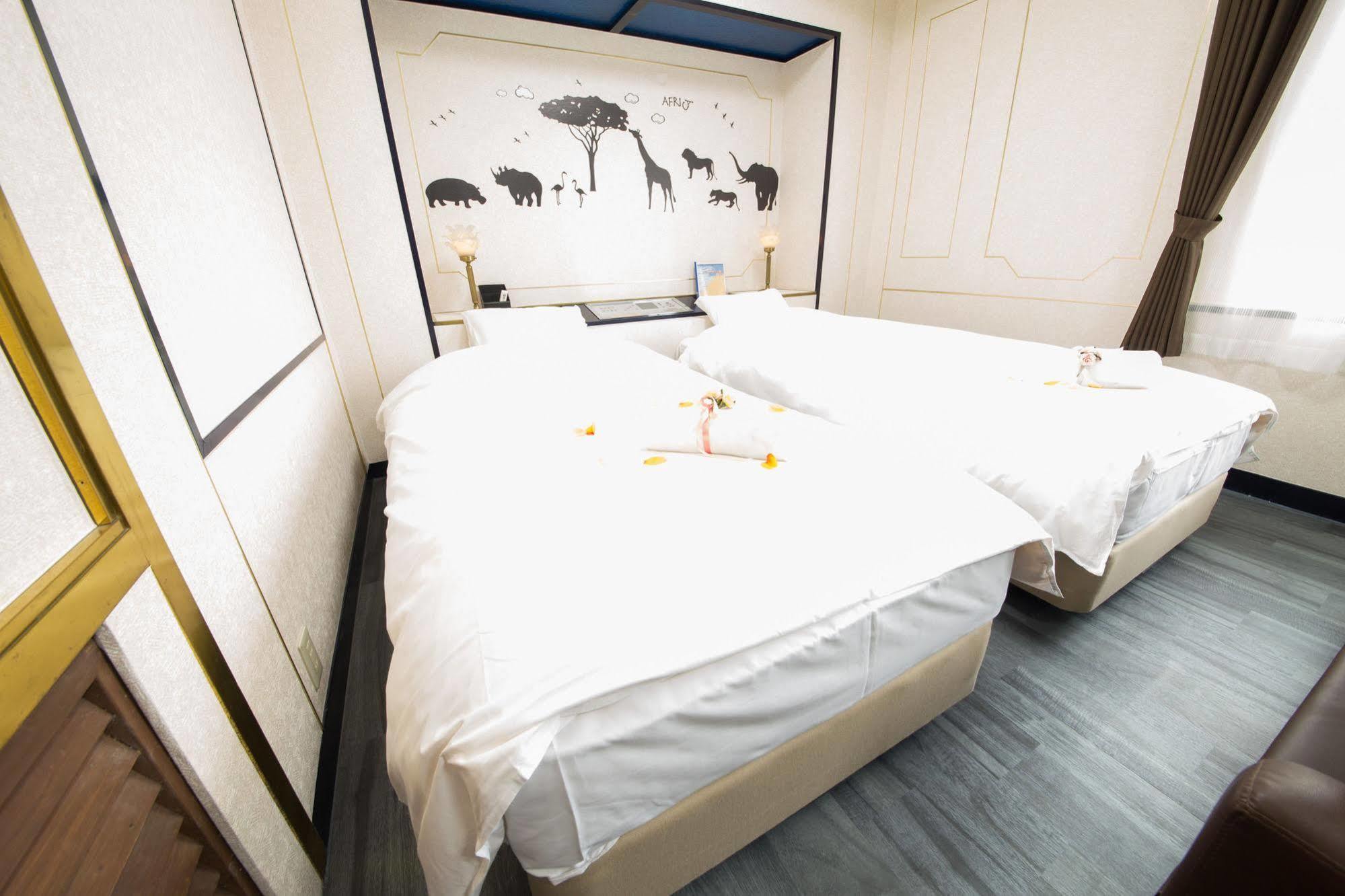 Hotel Candy Hall (Adults Only) أوساكا المظهر الخارجي الصورة