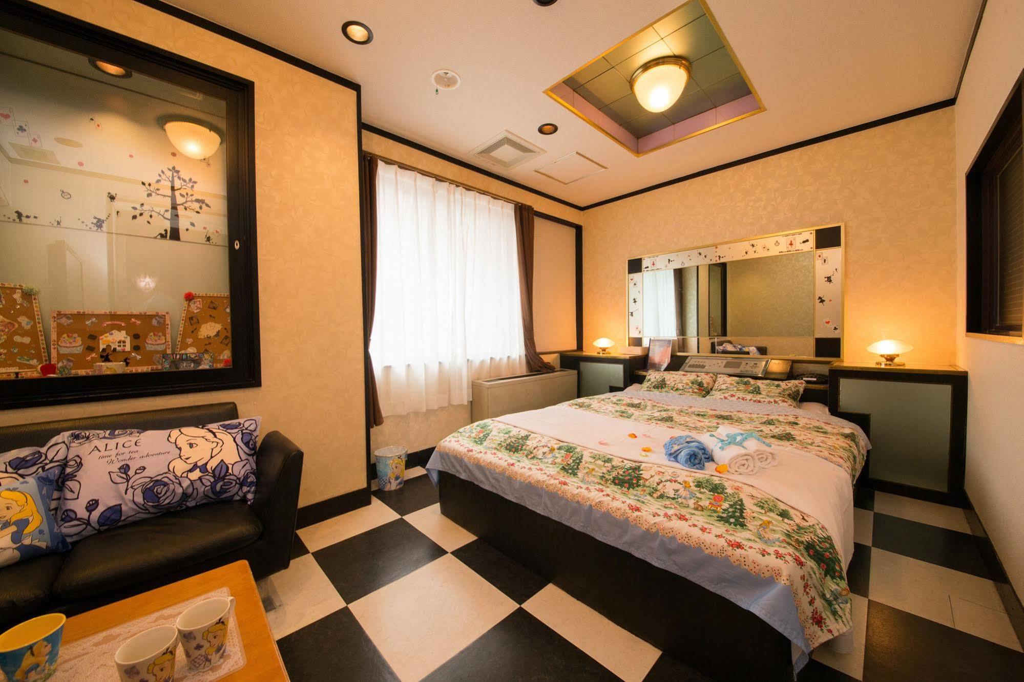 Hotel Candy Hall (Adults Only) أوساكا المظهر الخارجي الصورة