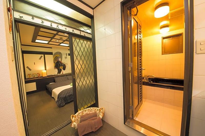 Hotel Candy Hall (Adults Only) أوساكا المظهر الخارجي الصورة